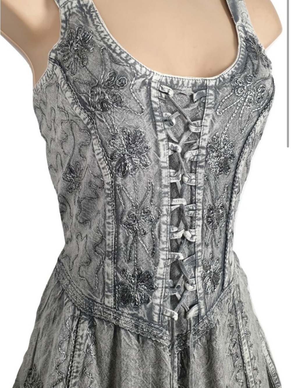 Sleeveless Lace-Front Maxi Dress in Light Gray - Picture 2 of 12